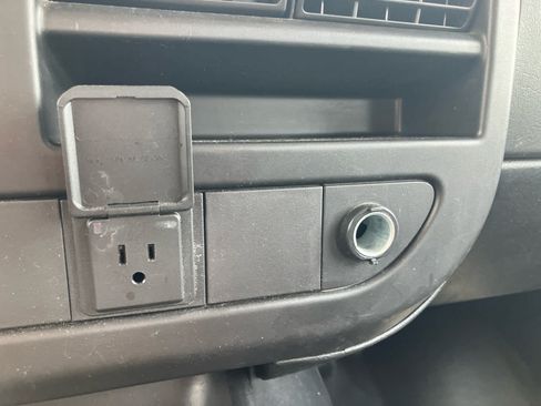 Used 2022 GMC Savana 2500 w/ Driver Convenience Package RWD image 26