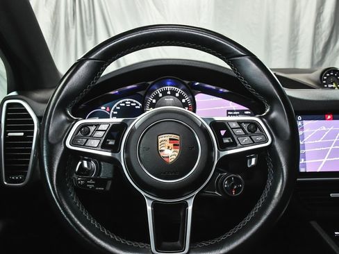 Used 2020 Porsche Cayenne E-Hybrid image 34