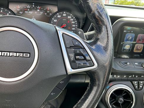Used 2017 Chevrolet Camaro SS RWD image 19
