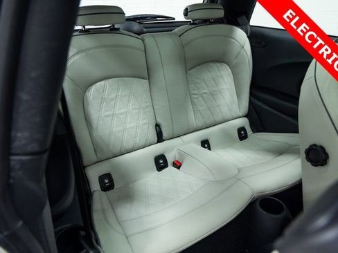 Used 2021 MINI Cooper SE w/ 8.8" Touchscreen Nav Package image 25