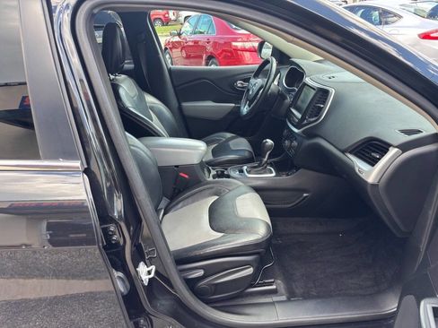 Used 2014 Jeep Cherokee Limited FWD image 12