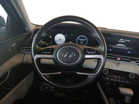 Used 2021 Hyundai Elantra Limited FWD image 12
