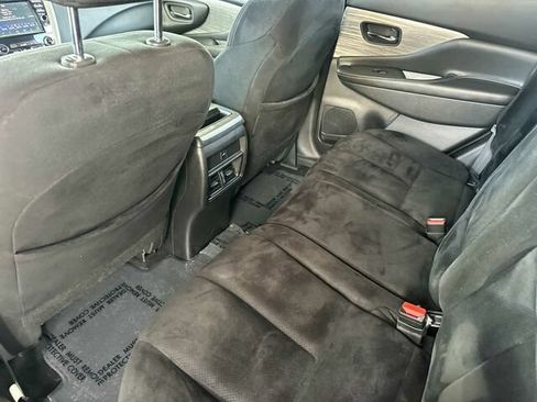 Used 2018 Nissan Murano SV FWD image 18