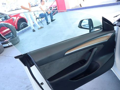 Used 2023 Tesla Model 3 Standard Range RWD image 12
