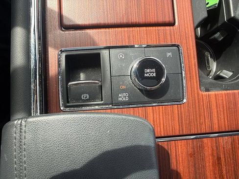 Used 2023 Lincoln Navigator Reserve AWD/4WD image 46
