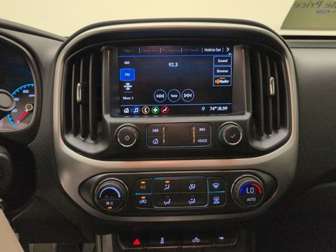 Used 2020 Chevrolet Colorado LT w/ Luxury Package RWD image 25