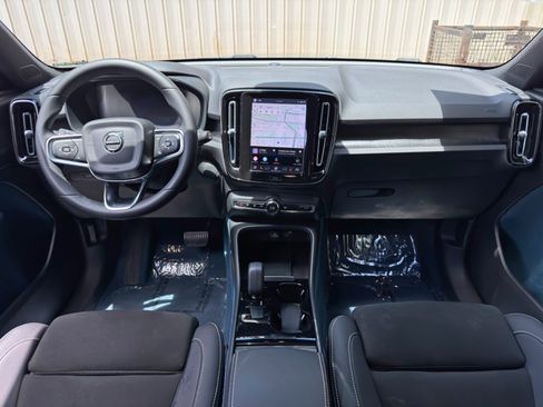 Used 2023 Volvo XC40 Recharge Plus AWD/4WD image 12