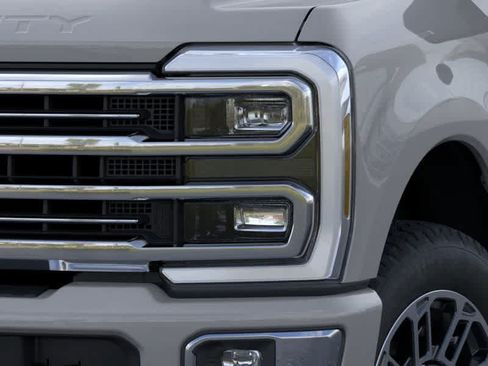 New 2026 Ford F250 Platinum w/ Platinum Plus Package AWD/4WD image 18