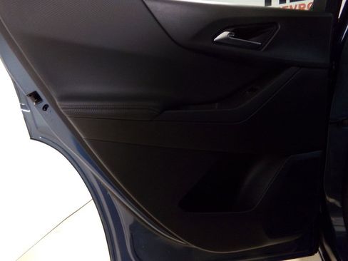 New 2026 Chevrolet Equinox LT w/ Convenience Package II image 12