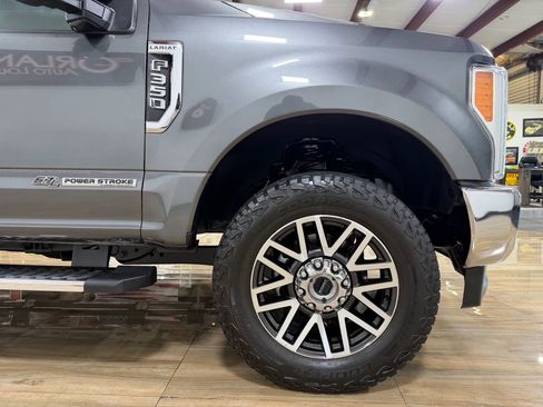 Used 2019 Ford F350 Lariat w/ Lariat Ultimate Package AWD/4WD image 4