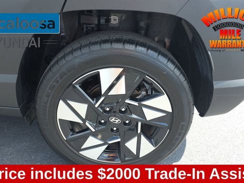 Used 2024 Hyundai Kona SEL image 11