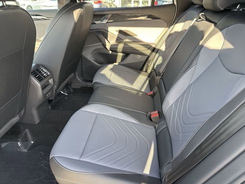 New 2026 Volkswagen Tiguan SE R-Line AWD/4WD image 27