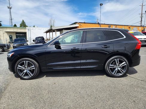 Used 2019 Volvo XC60 T5 Momentum w/ Premium Package AWD/4WD image 11