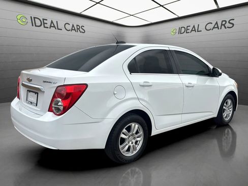 Used 2016 Chevrolet Sonic LT FWD image 5