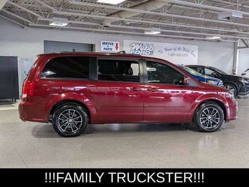 Used 2017 Dodge Grand Caravan GT image 9