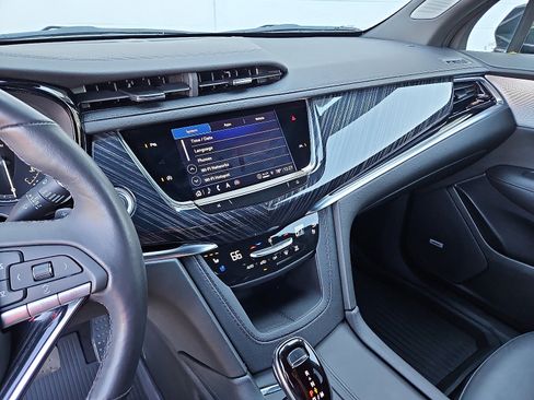 Certified 2024 Cadillac XT6 Premium Luxury w/ LPO, Floor Liner Package image 20