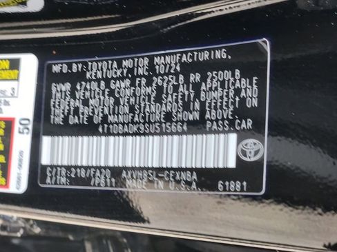 Used 2025 Toyota Camry LE image 35