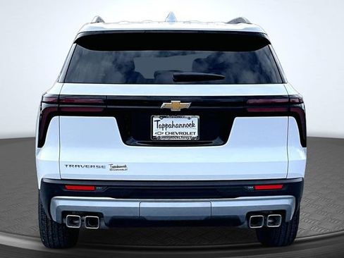 New 2026 Chevrolet Traverse LT w/ Driver Confidence Package image 4