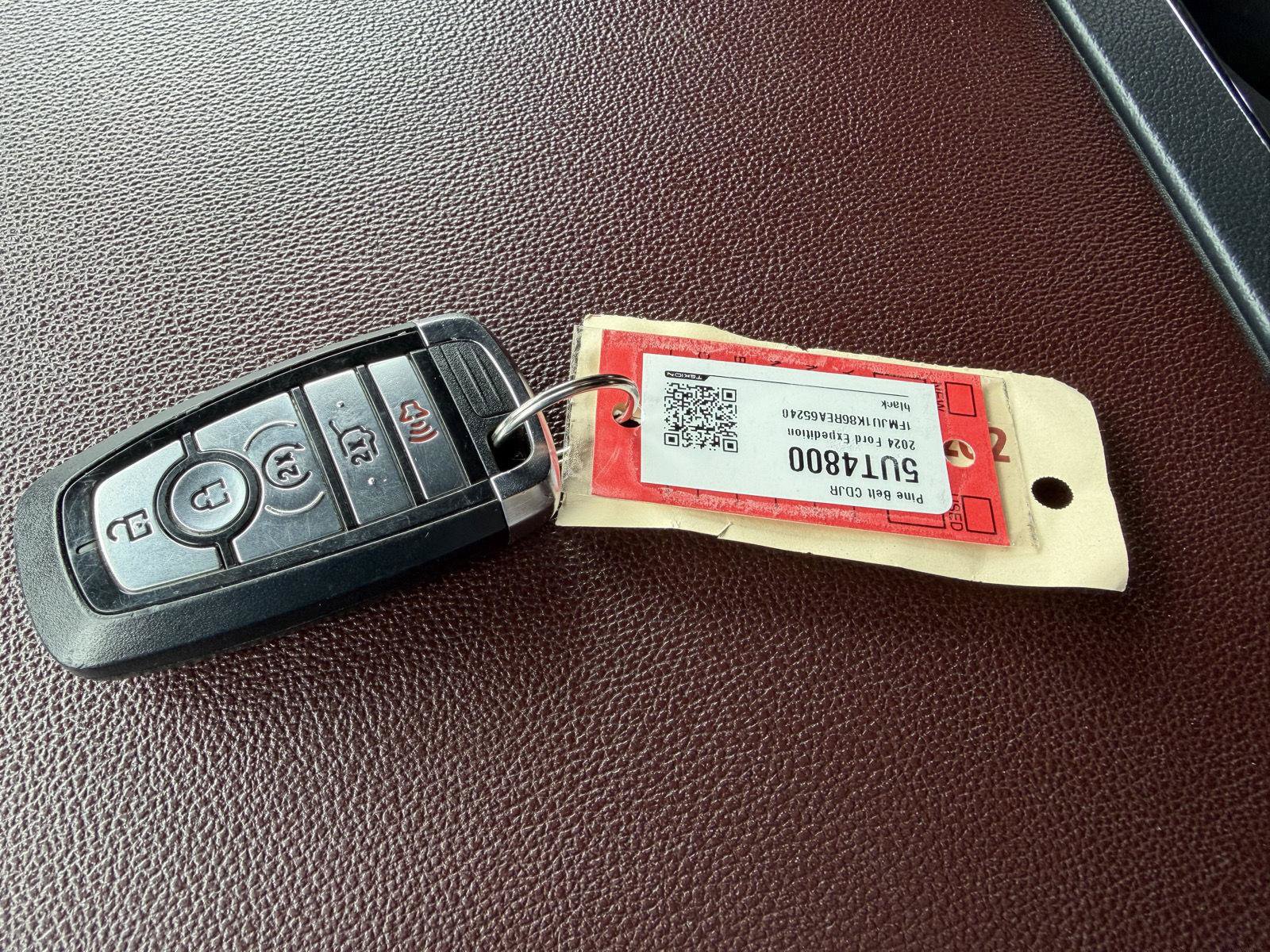 Used 2024 Ford Expedition Limited RWD image 13