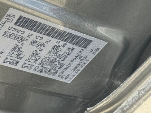 Used 2025 Nissan Rogue SV FWD image 31