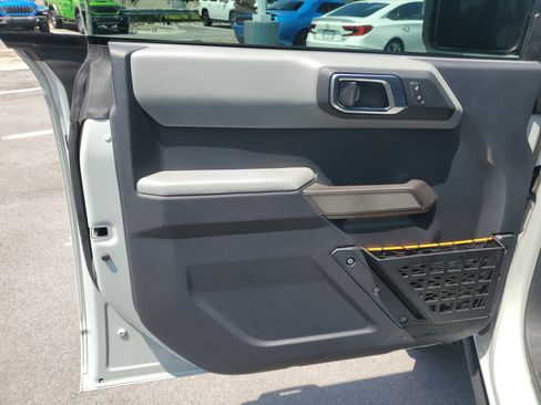 Used 2022 Ford Bronco Badlands AWD/4WD image 11