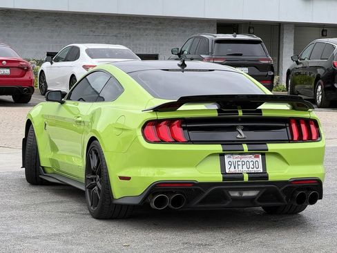 Used 2020 Ford Mustang Shelby GT500 w/ Technology Package RWD image 2