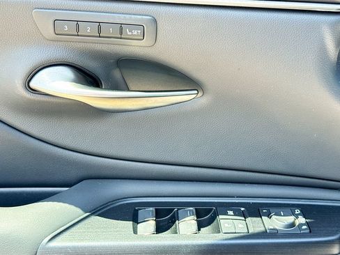 Used 2021 Lexus ES 350 F Sport w/ Accessory Package FWD image 20