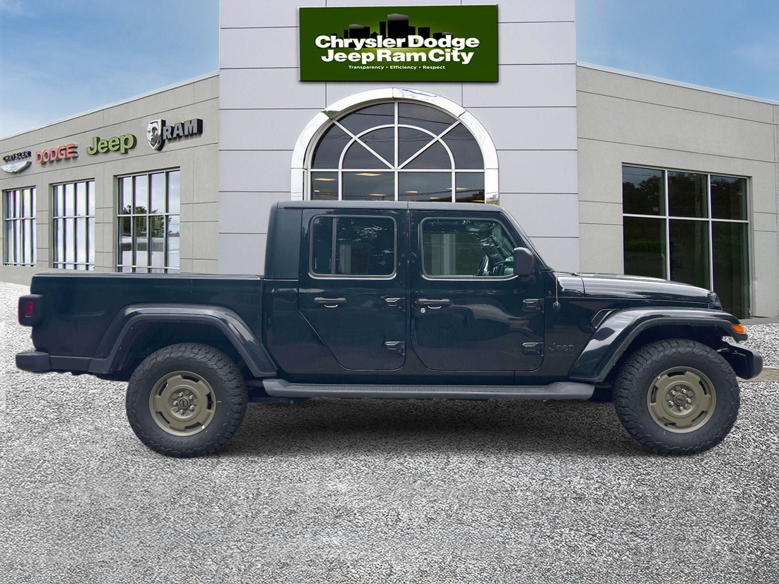 Used 2022 Jeep Gladiator Sport AWD/4WD image 5
