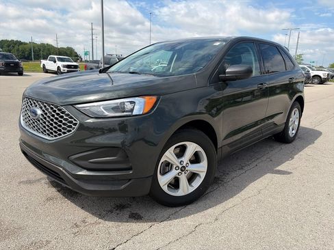 Used 2023 Ford Edge SE AWD/4WD image 3
