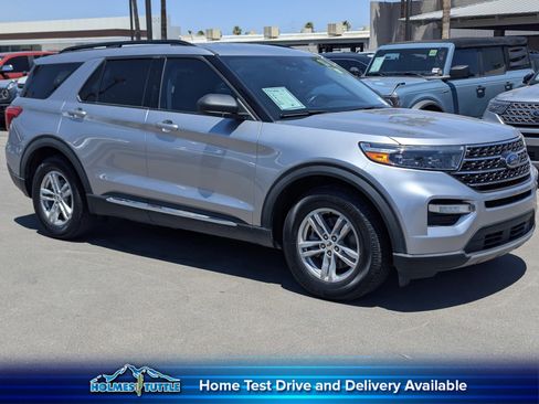 Used 2021 Ford Explorer XLT w/ Equipment Group 202A RWD image 1