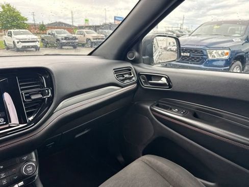 Used 2023 Dodge Durango GT RWD image 25