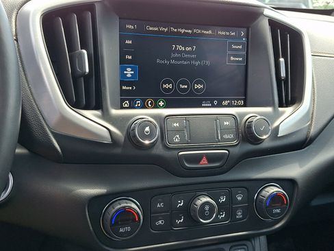 Used 2021 GMC Terrain SLT AWD/4WD image 23