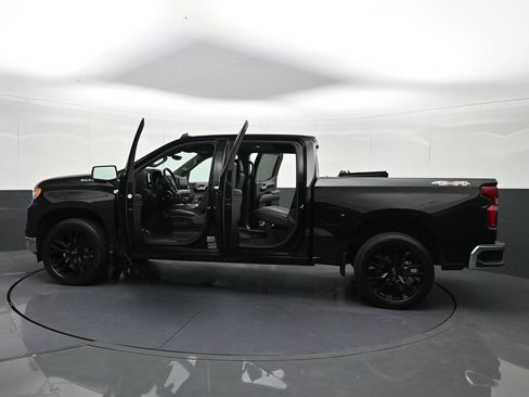 Used 2022 Chevrolet Silverado 1500 LTZ w/ LTZ Premium Package AWD/4WD image 42