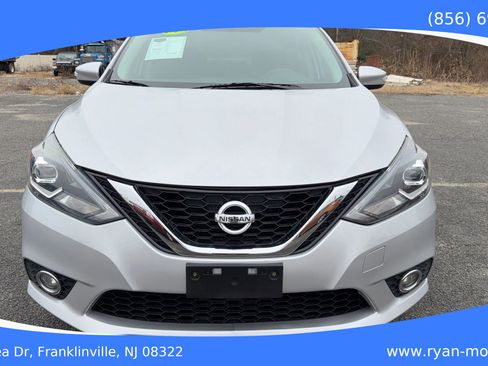 Used 2017 Nissan Sentra SR image 3