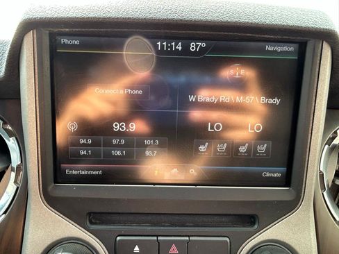 Used 2016 Ford F250 Lariat w/ Lariat Ultimate Package AWD/4WD image 23