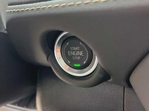 New 2026 Chevrolet Suburban Premier image 27