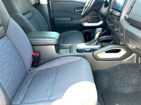 Used 2024 Nissan Frontier SV w/ Technology Package RWD image 23