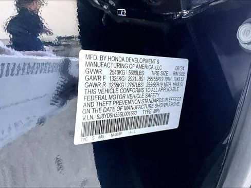 Certified 2025 Acura MDX FWD image 42