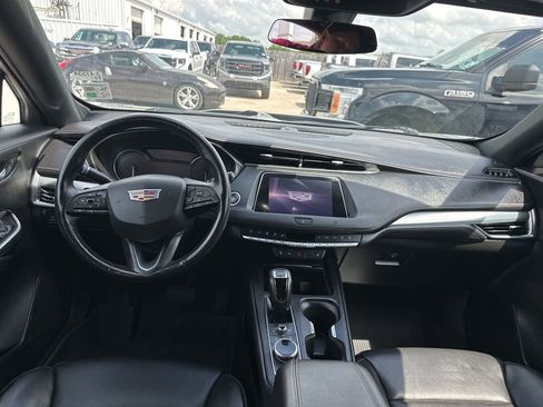 Used 2019 Cadillac XT4 Premium Luxury w/ Cold Weather Package image 9