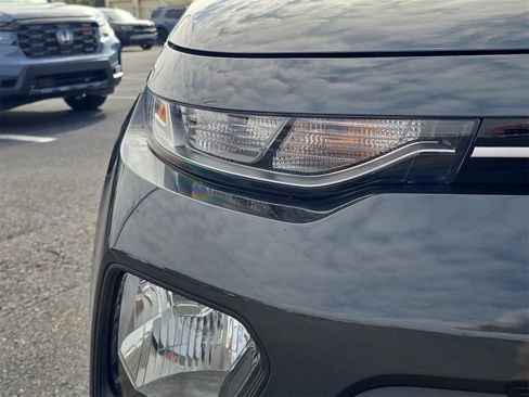 Used 2022 Kia Soul LX w/ Technology Package image 7