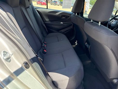 Used 2025 Toyota Corolla LE FWD image 16