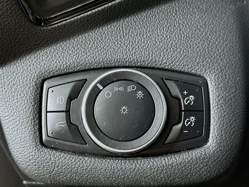 Used 2017 Ford Escape Titanium w/ Equipment Group 301A FWD image 17