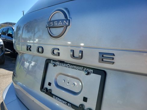 Certified 2024 Nissan Rogue S image 10