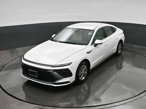 Certified 2025 Hyundai Sonata SE image 28