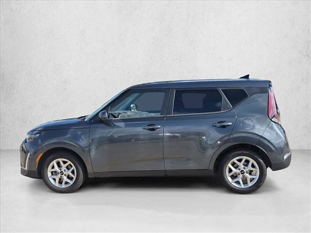 Used 2024 Kia Soul LX w/ Option Group 015 FWD image 8
