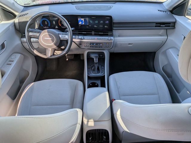 Used 2025 Hyundai Kona SEL FWD image 14
