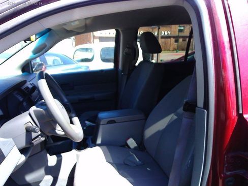 Used 2003 Chrysler Town & Country EX image 7