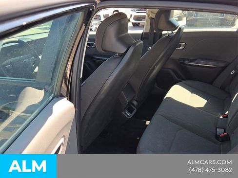 Used 2025 Kia K4 FWD image 8