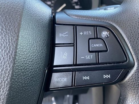 Certified 2026 Toyota Sienna LE FWD image 28