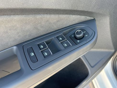 New 2026 Volkswagen GTI SE image 17